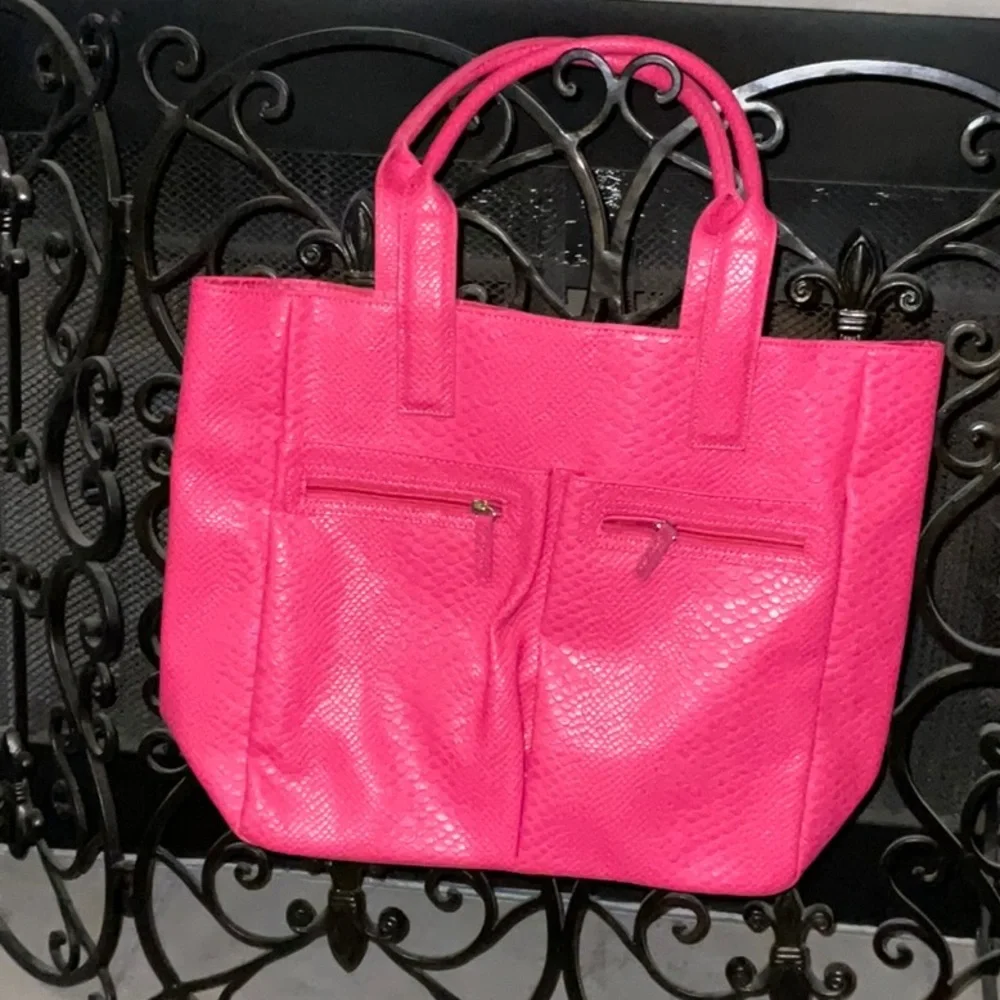 Neiman Marcus Pink large beauty tote NWOT